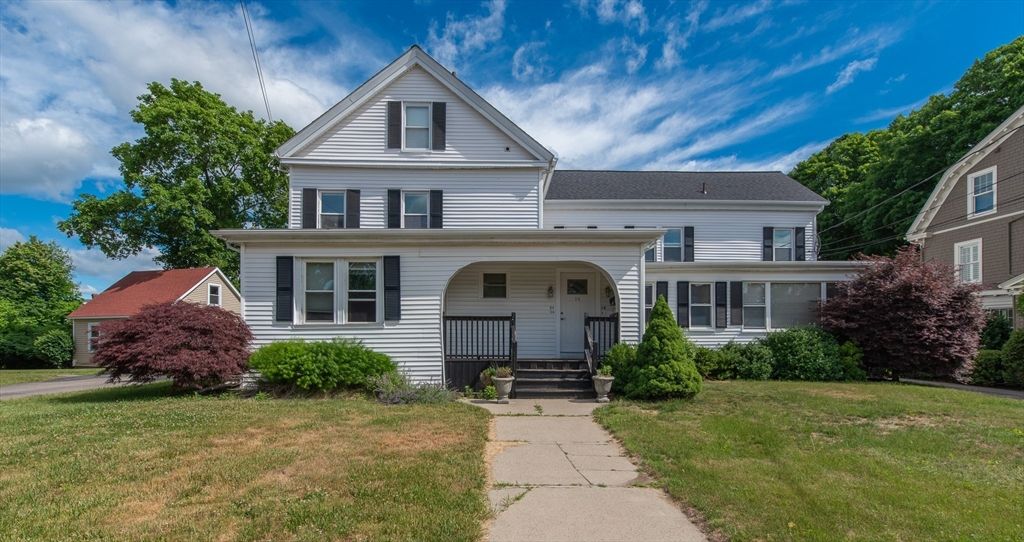 14 Pleasant St C, Franklin, MA 02038