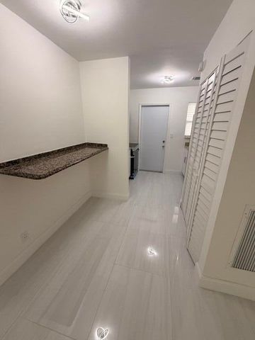 968 W 9TH Street B2, Riviera Beach, FL 33404