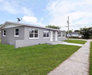 968 W 9TH Street B2, Riviera Beach, FL 33404