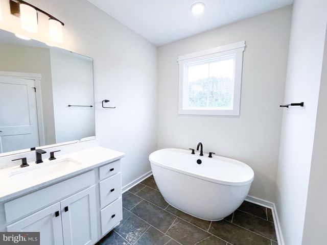 2402 FETLOCK DR, Stephenson, VA 22656