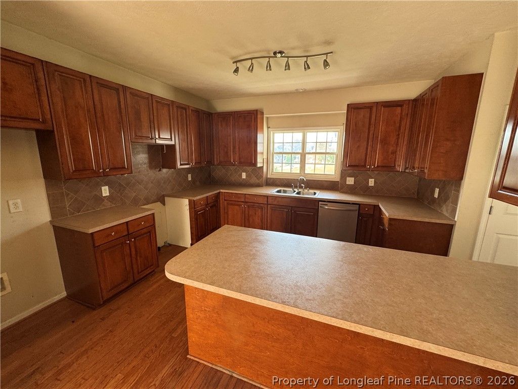 1600 Stanford Court, Fayetteville, NC 28314 — photo 4