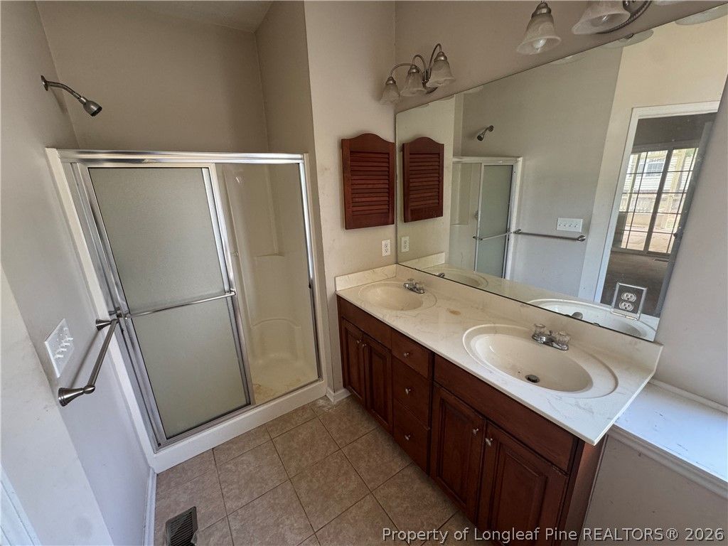 1600 Stanford Court, Fayetteville, NC 28314 — photo 9