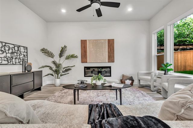 1808 Holly ST, Austin, TX 78702