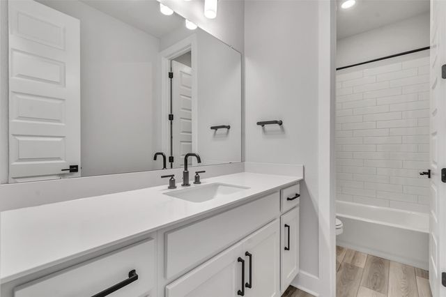 1808 Holly ST, Austin, TX 78702