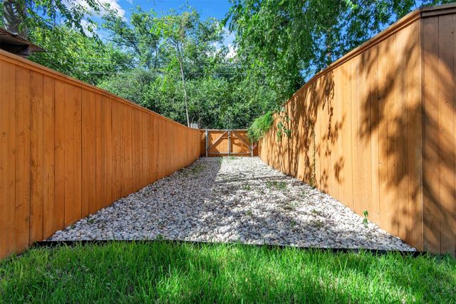 1808 Holly ST, Austin, TX 78702