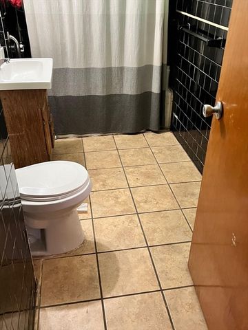 856 Newport, Attleboro, MA 02703