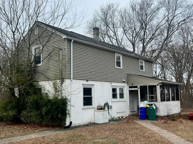 856 Newport, Attleboro, MA 02703