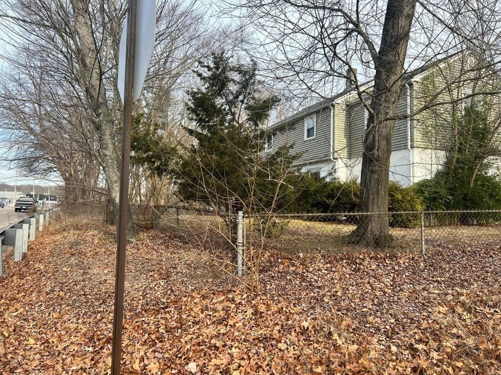 856 Newport, Attleboro, MA 02703