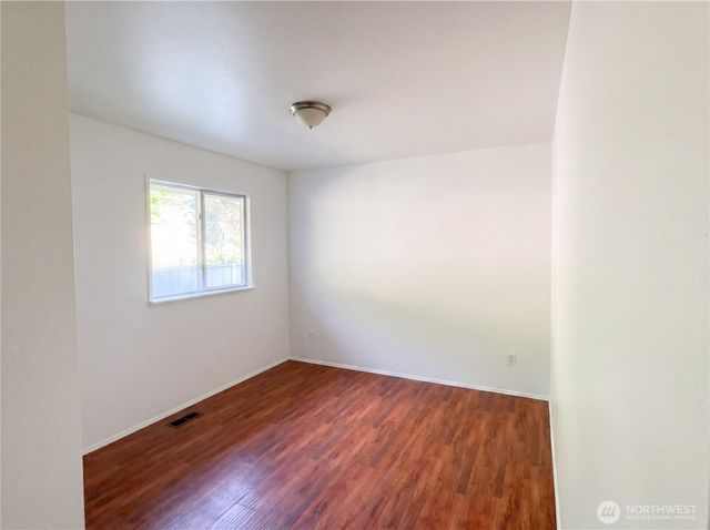 515 Thistle Street, Port Angeles, WA 98362