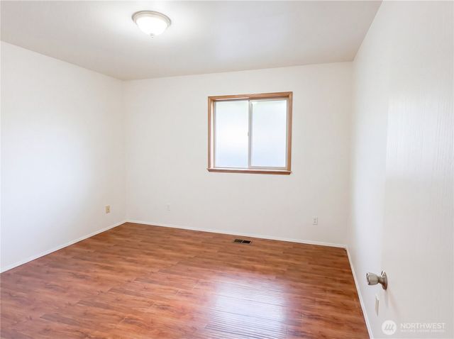 515 Thistle Street, Port Angeles, WA 98362