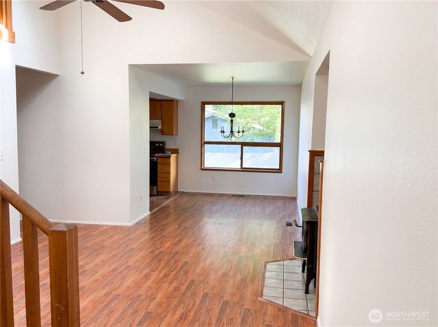 515 Thistle Street, Port Angeles, WA 98362