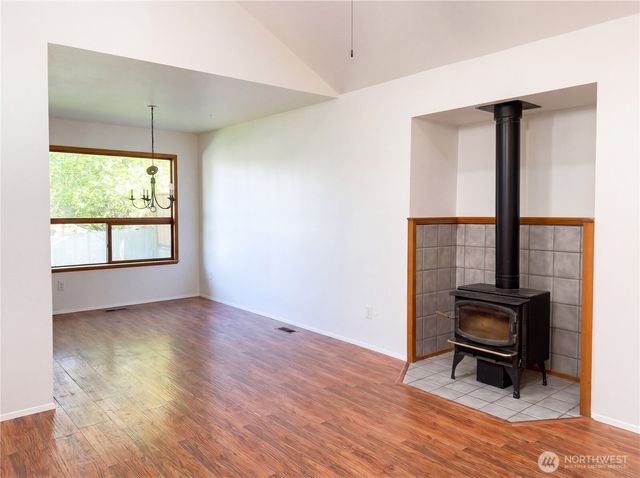 515 Thistle Street, Port Angeles, WA 98362