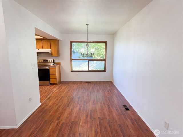 515 Thistle Street, Port Angeles, WA 98362