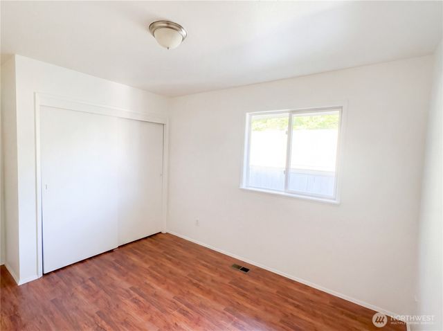 515 Thistle Street, Port Angeles, WA 98362