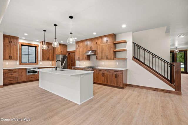151 Oxbow Rd, Sandpoint, ID 83864