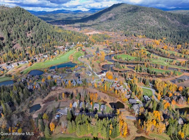 151 Oxbow Rd, Sandpoint, ID 83864