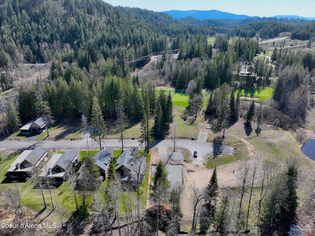 151 Oxbow Rd, Sandpoint, ID 83864