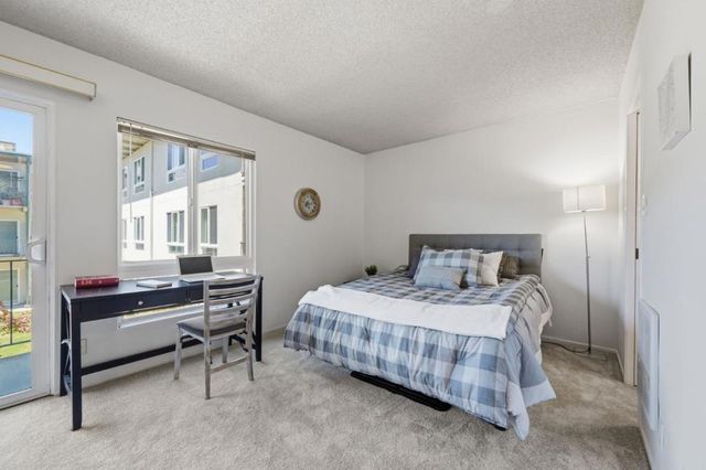 930 Peninsula Avenue 306, San Mateo, CA 94401