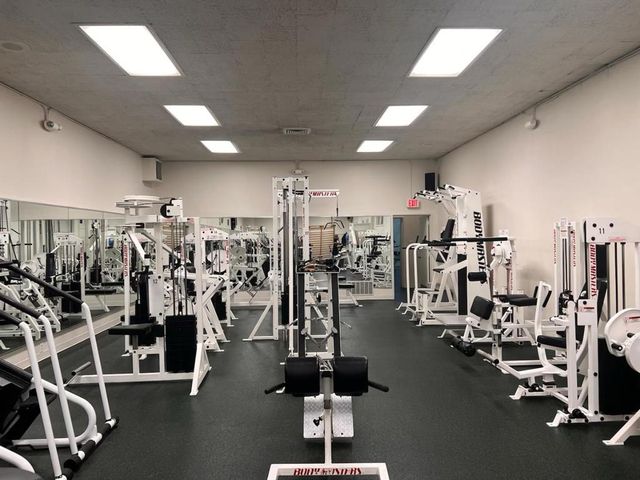 930 Peninsula Avenue 306, San Mateo, CA 94401