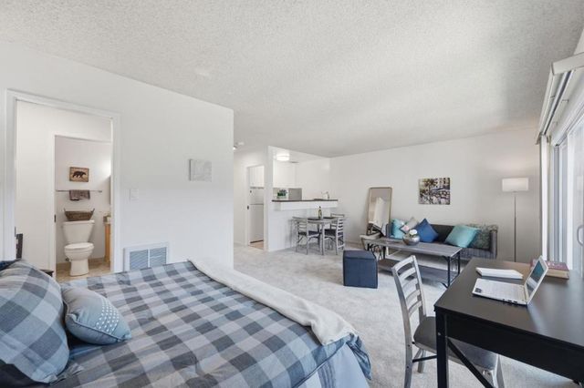 930 Peninsula Avenue 306, San Mateo, CA 94401