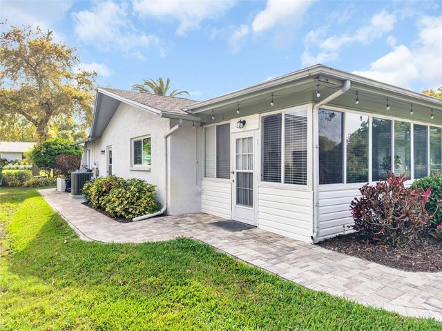 2869 DOONE CIRCLE, Palm Harbor, FL 34684