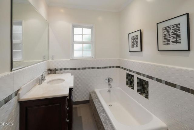 941 Chehalem Road, La Canada Flintridge, CA 91011