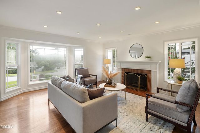 941 Chehalem Road, La Canada Flintridge, CA 91011
