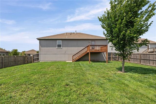 17195 S Pratt Street, Gardner, KS 66030