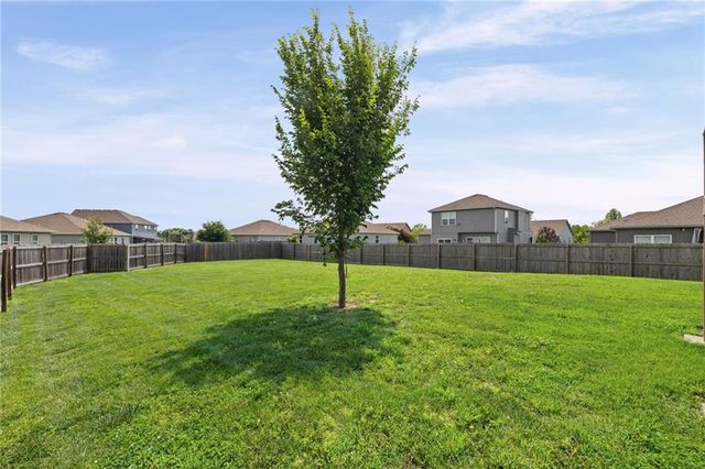 17195 S Pratt Street, Gardner, KS 66030