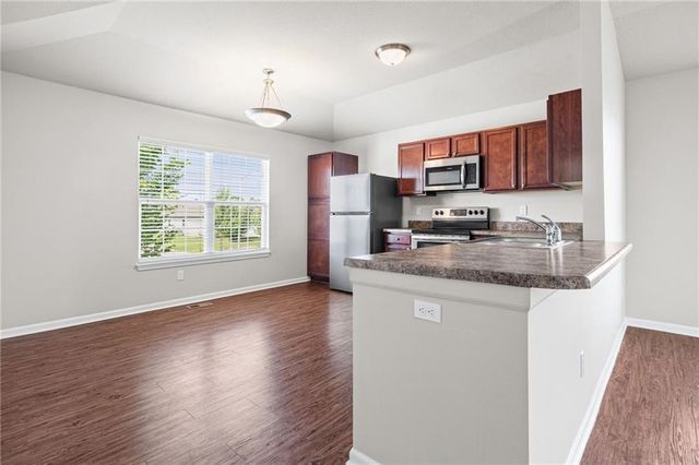 17195 S Pratt Street, Gardner, KS 66030