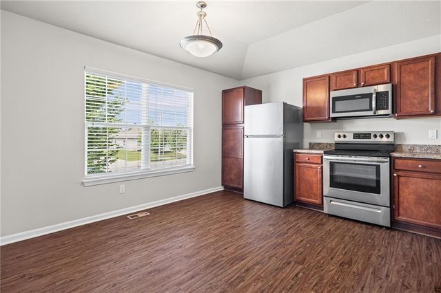 17195 S Pratt Street, Gardner, KS 66030