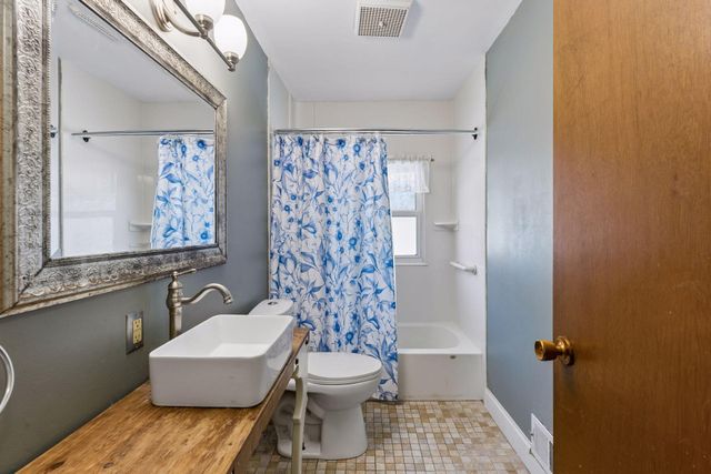 2516 103rd Avenue NW, Coon Rapids, MN 55433