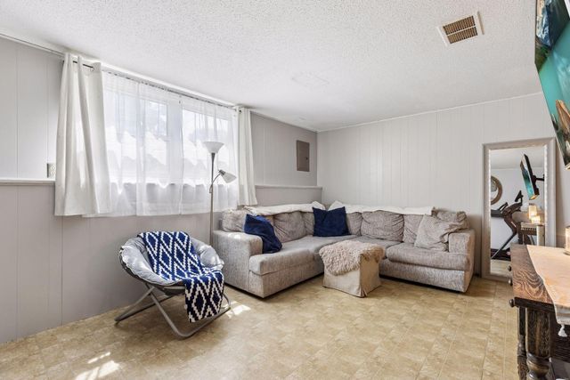 2516 103rd Avenue NW, Coon Rapids, MN 55433