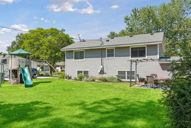 2516 103rd Avenue NW, Coon Rapids, MN 55433