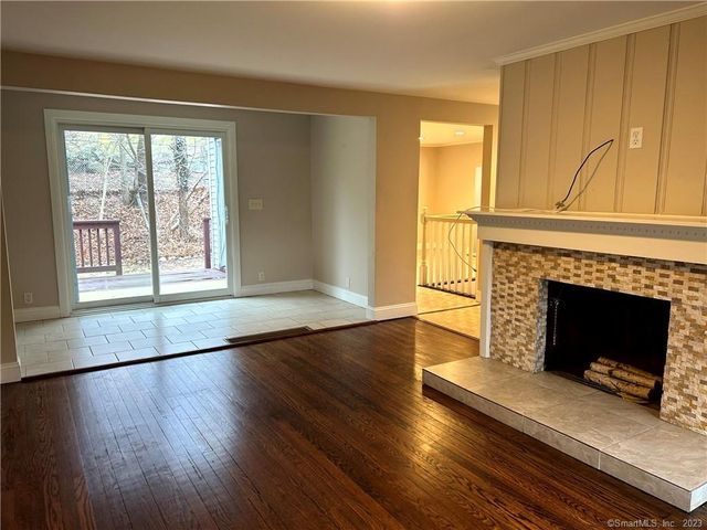 30 Fulton Drive, Groton, CT 06340