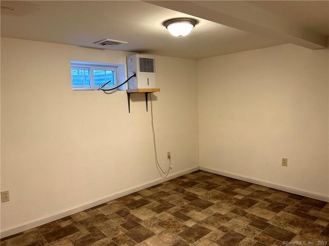 30 Fulton Drive, Groton, CT 06340