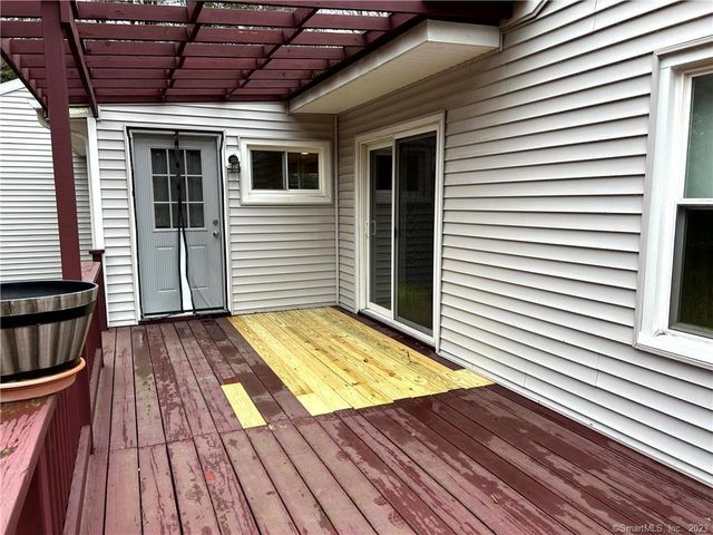 30 Fulton Drive, Groton, CT 06340