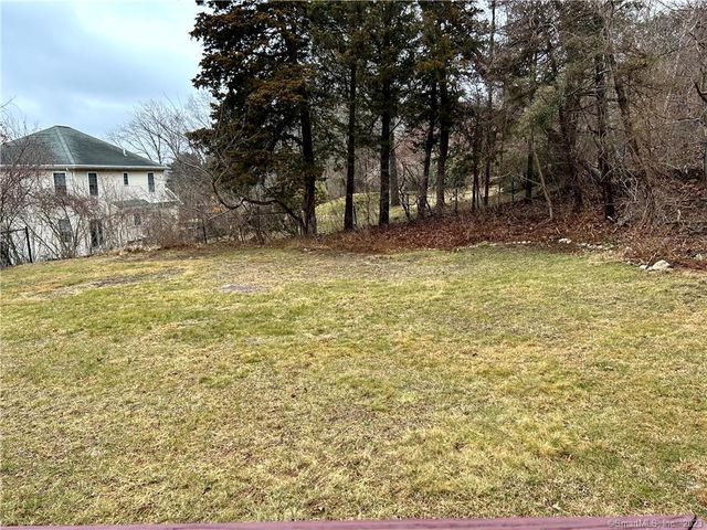 30 Fulton Drive, Groton, CT 06340