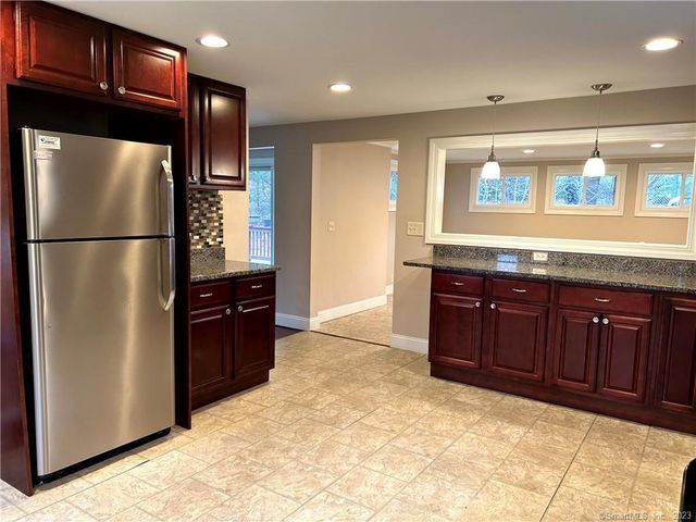 30 Fulton Drive, Groton, CT 06340
