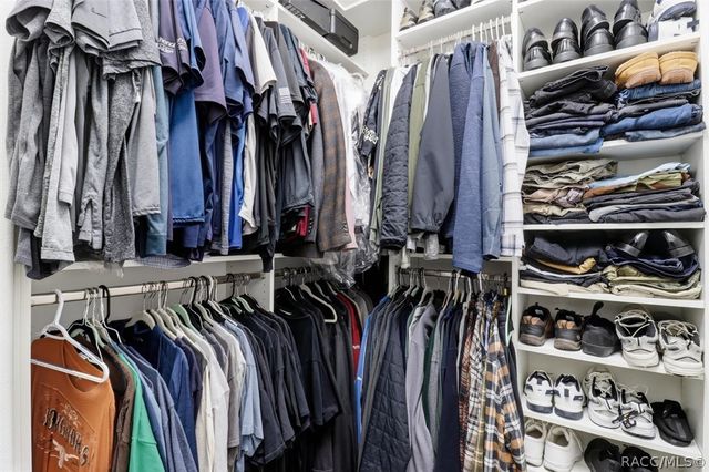 384 N Hambletonian Drive, Inverness, FL 34453