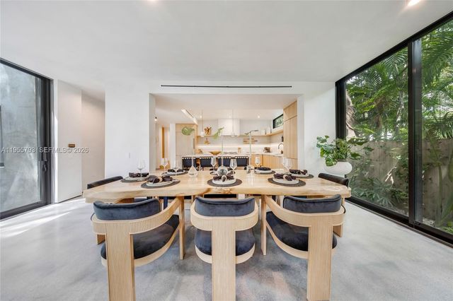 1000 NW 9th Ct, Miami, FL 33136