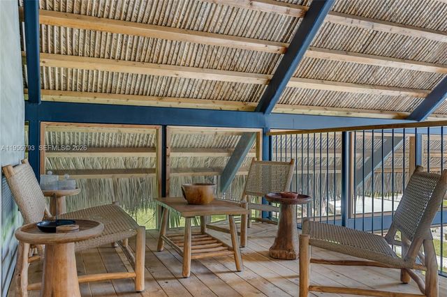 1000 NW 9th Ct, Miami, FL 33136