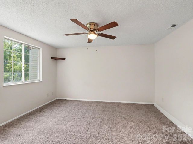 9416 Lexington Circle, Charlotte, NC 28213