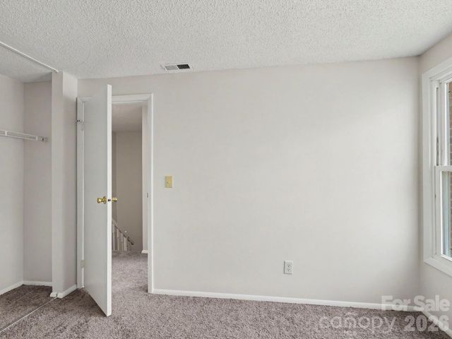 9416 Lexington Circle, Charlotte, NC 28213