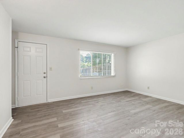 9416 Lexington Circle, Charlotte, NC 28213