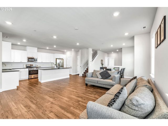 14342 Sw 165TH Ave, Portland, OR 97224