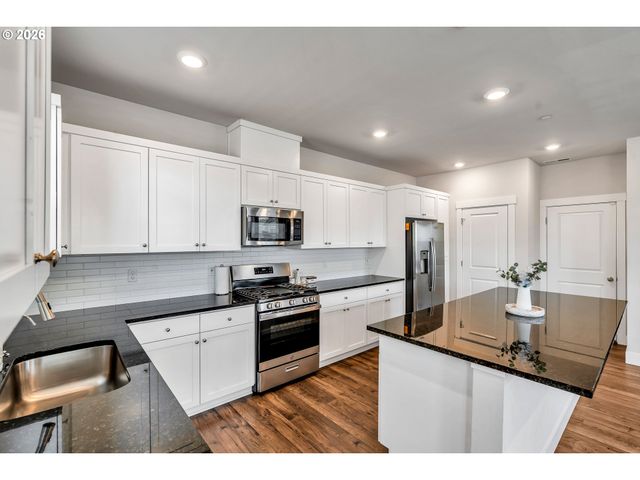 14342 Sw 165TH Ave, Portland, OR 97224