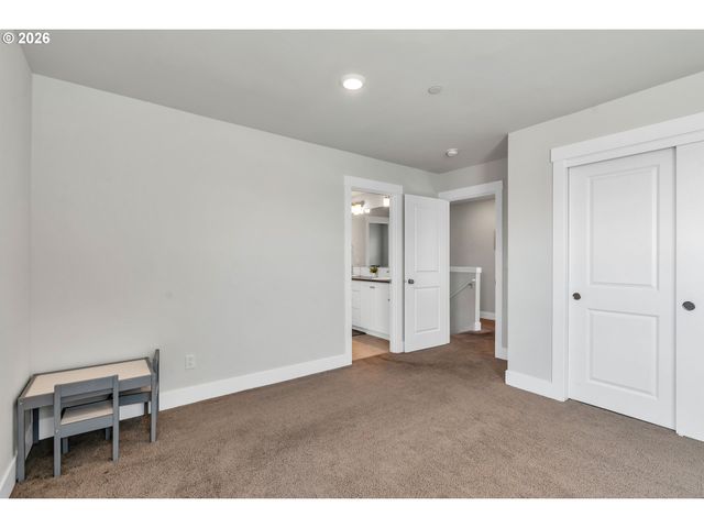 14342 Sw 165TH Ave, Portland, OR 97224