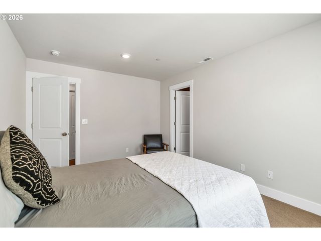 14342 Sw 165TH Ave, Portland, OR 97224