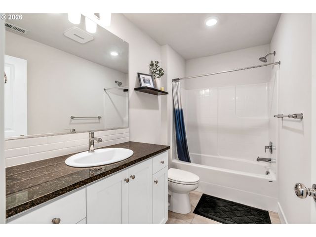 14342 Sw 165TH Ave, Portland, OR 97224